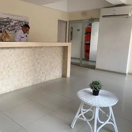 Apartamento Hermoso Apto De 3 Hab Cerca A Al Mar