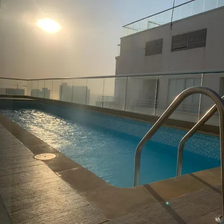 Apartamento Hermoso Apto De 3 Hab Cerca A Al Mar