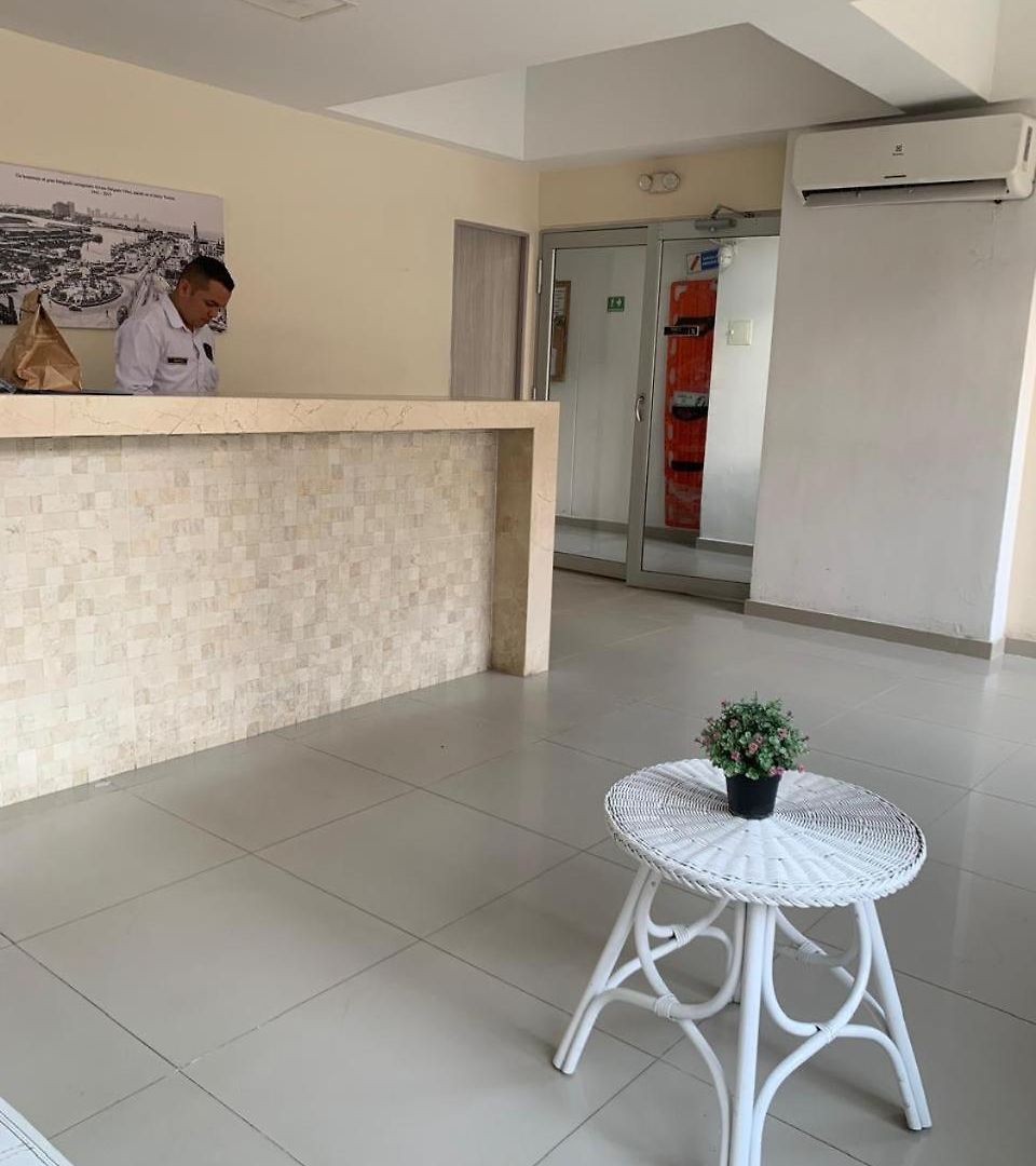 Apartamento Hermoso Apto De 3 Hab Cerca A Al Mar